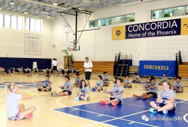Concordia-athletes-receive-expert-training_